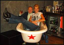 In the tub - Eurotrash